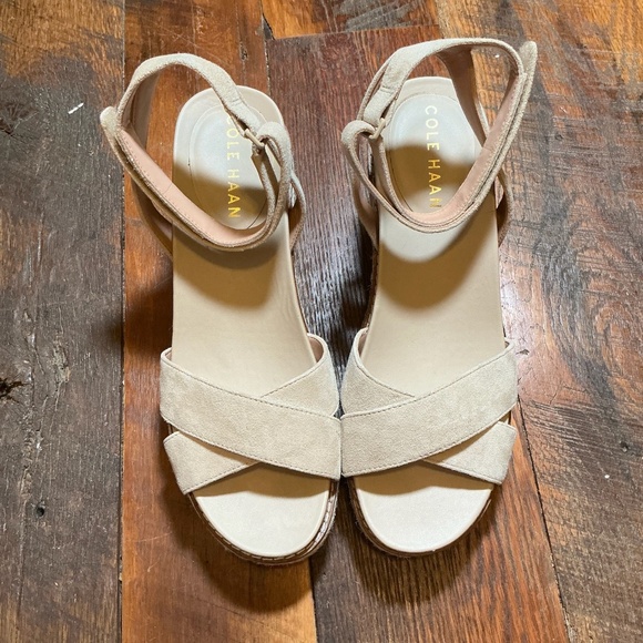 Cole Haan Suede Cross-Strap Wedge Sandals in Beige Size 7.5B - Picture 3 of 11